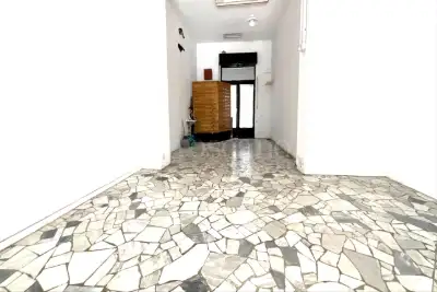 Negozio in affitto, Via Giovanni Cagliero, Milano