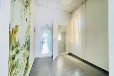 Negozio in vendita, Via Tibullo, Milano