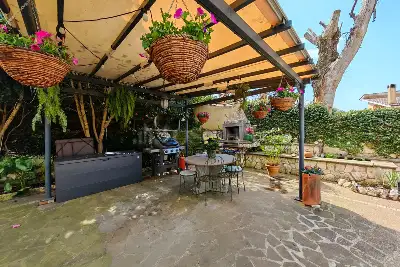 Villa Bifamiliare in vendita, Via Catullo, Ariccia