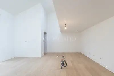 Casa in vendita, Via Giulio Uberti, Milano