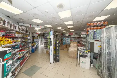 Negozio in vendita, Via Galla Placidia , Roma