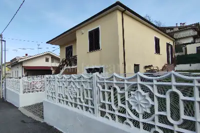 Casa Indipendente in vendita, via Passo Sella, Montesilvano