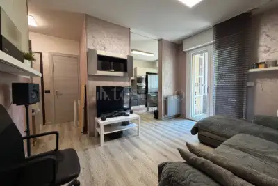 Casa in vendita, Via San Dionigi, Milano