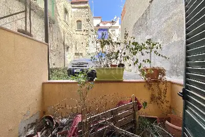 Negozio in vendita, Via Luigi Rizzo , Letojanni, Letojanni