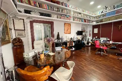 Casa in vendita, Via Domenico Morelli, Napoli