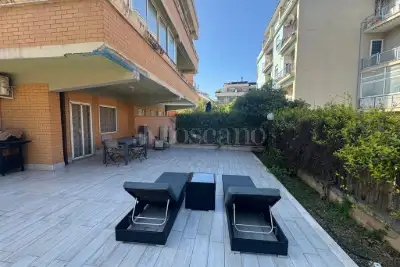 Casa in vendita, Piazza dei Canotti, Roma