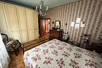 Casa in vendita, Via Ferrara, Prato