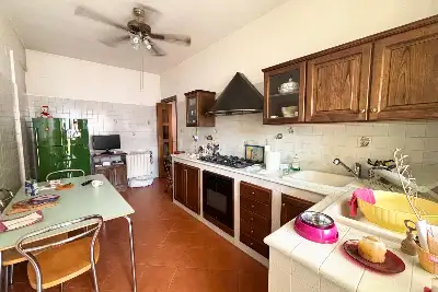 Casa in vendita, Via Carlo Avolio, Roma