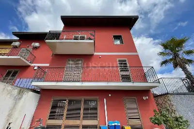 Villino a Schiera in vendita, Via Currolo, Catania