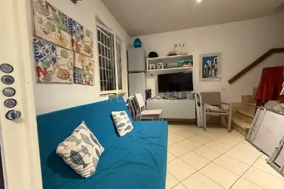 Villa Plurifamiliare in vendita, Viale delle Camelie, Sabaudia