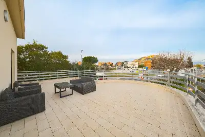 Stabile Uso Ufficio in vendita, Via Tiburtina , Roma