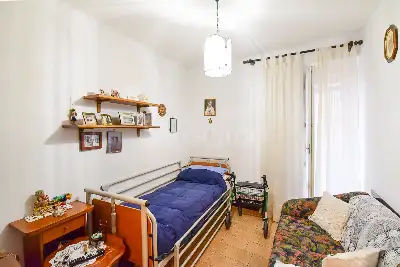 Casa in vendita, Via Andrea Alciato, Como