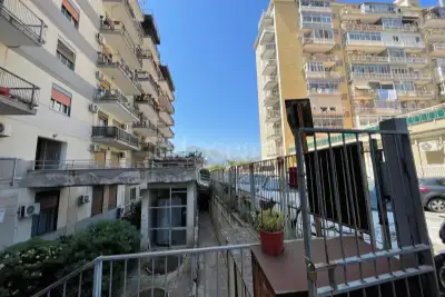 Ufficio in affitto, Via Michele La Rosa, Palermo