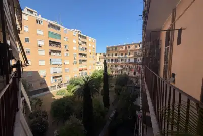 Casa in vendita, Via Appia Nuova, Roma
