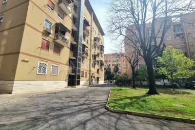 Casa in vendita, Via Tuscolana, Roma