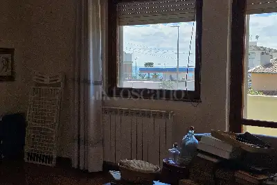 Casa in vendita, Via Rumenia, Pomezia