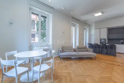 Casa in vendita, Via Podgora, Milano