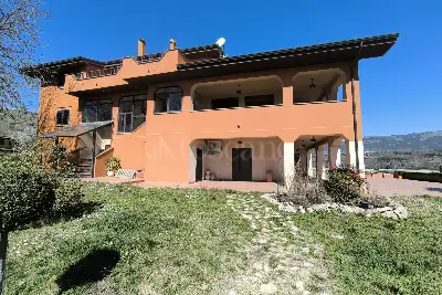 Villa in vendita, Via del Colle, Sant'Eusanio Forconese