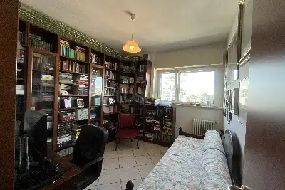 Casa in vendita, Piazza Tirana , Milano