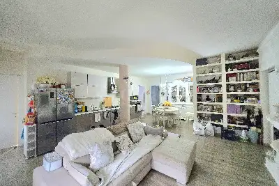 Casa in vendita, Via Giacomo Leopardi, Lumezzane