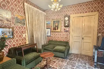 Palazzo in vendita, via Giovanni Verga, Altavilla Irpina, Altavilla Irpina