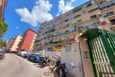 Attività Commerciale in vendita, Via Consalvo 110, Napoli