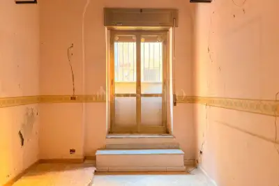 Casa in vendita, Via Piedigrotta, Napoli