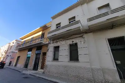 Negozio in vendita, Piazza Giovanni Paolo II , San Vito dei Normanni