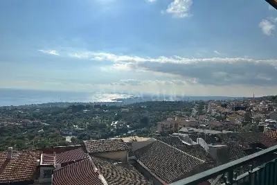 Casa in vendita, Via Trento, Aci Castello