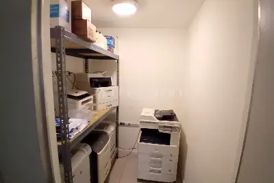 Negozio in vendita, Via dell'Archetto, Roma