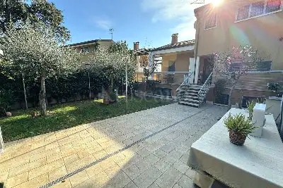 Villa Bifamiliare in vendita, Via Portuense, Roma