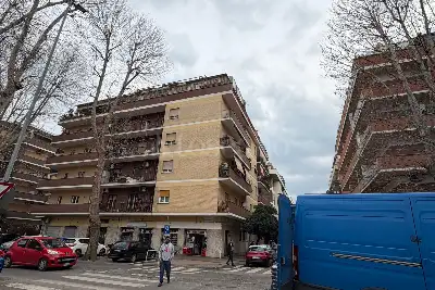 Casa in vendita, Corso Duca di Genova, Roma