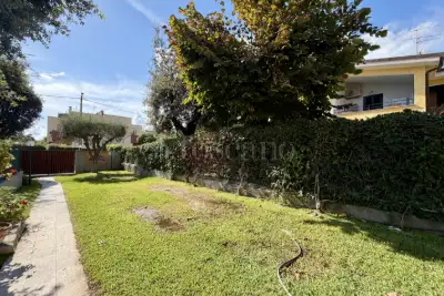 Villa Plurifamiliare in vendita, Viale Stella Polare, Anzio