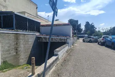 Magazzino in affitto, SS7, Brindisi