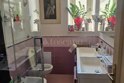 Casa in vendita, Via Santa Lucia, Napoli