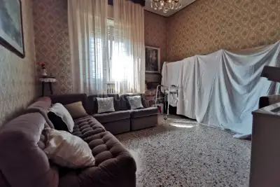 Casa Indipendente in vendita, Via Roggia, Zinasco