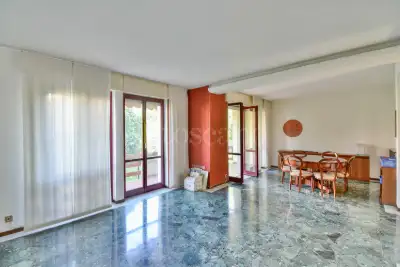 Villa Bifamiliare in vendita, Via Timavo, Como