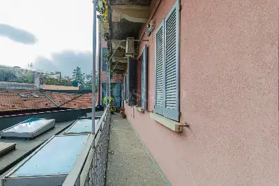 Casa in vendita, Via Cola Montano, Milano