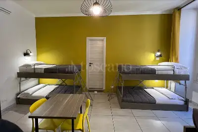 Albergo in vendita, Via Carlo Cattaneo, Roma