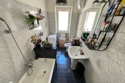 Casa in vendita, Via dei Buonvisi, Roma