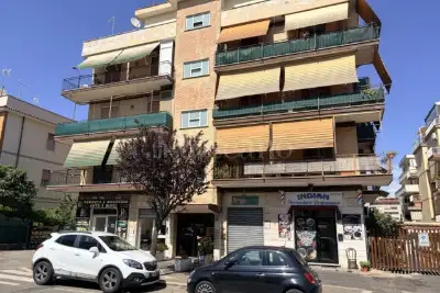 Casa in vendita, Via Virgilio, Pomezia
