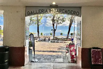 Negozio in vendita, Piazza Matteotti, Desenzano del Garda