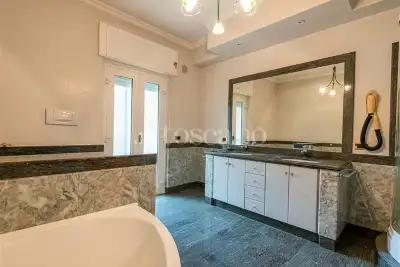 Ufficio in affitto, Via Alessandro Manzoni, Bari