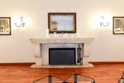 Albergo in vendita, Via XXV Aprile, Figino Serenza