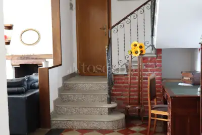 Casa Indipendente in vendita, Via Schignano, Argegno