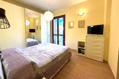 Villino a Schiera in vendita, Via Morsasco, Roma