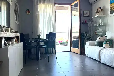 Casa in vendita, Via Luigi de Marchi, Roma