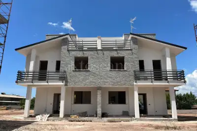 Villa Bifamiliare in vendita, Via dell'Elzeviro, Roma