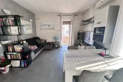 Casa in vendita, Via Brembilla, Roma