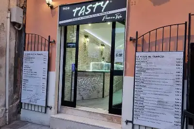 Attività Commerciale in vendita, Piazza Tola 35, Sassari